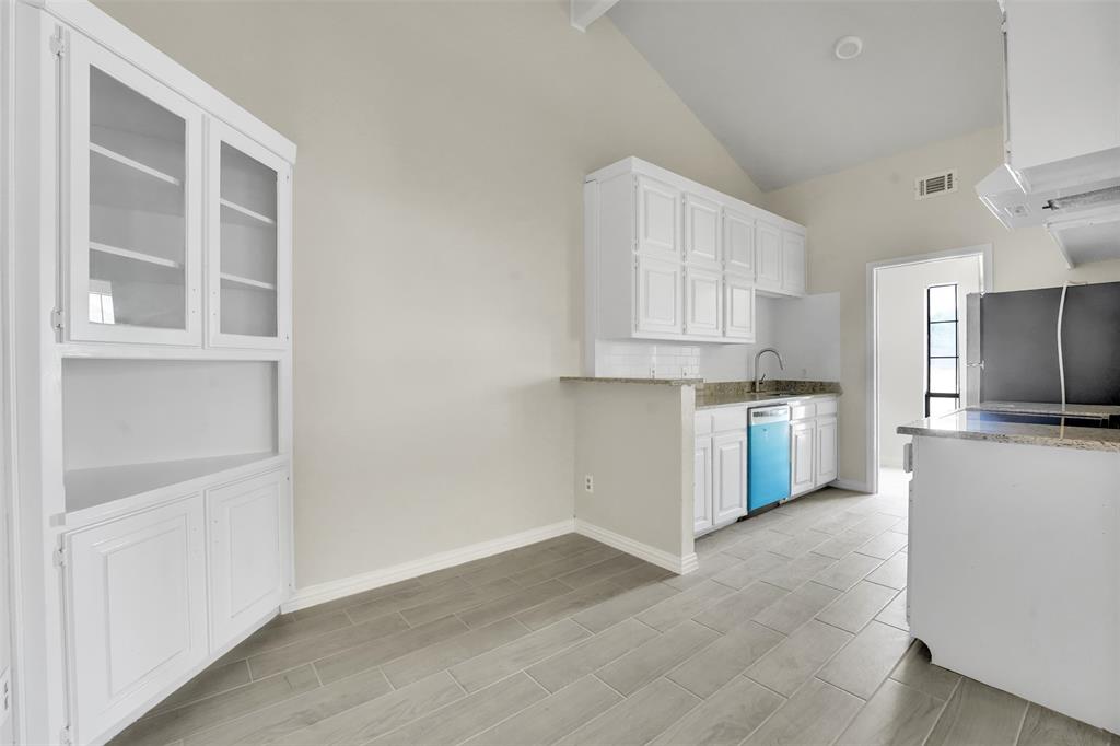 405 S Las Vegas Trail Property Photo 4