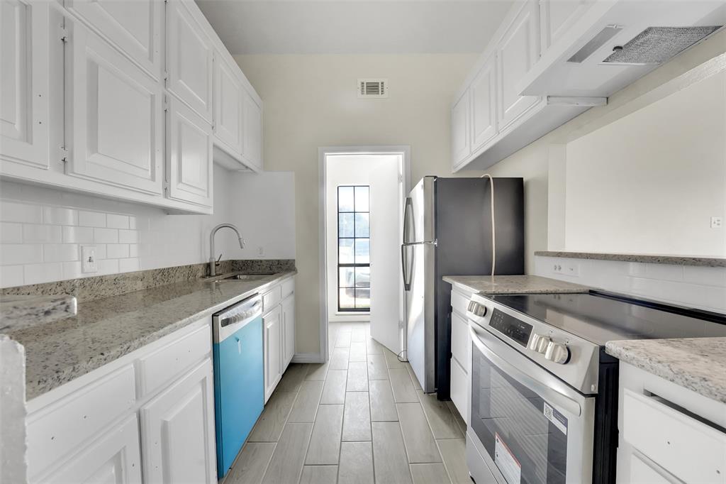 405 S Las Vegas Trail Property Photo 5