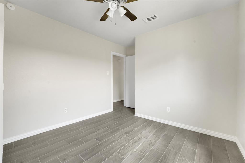 405 S Las Vegas Trail Property Photo 12