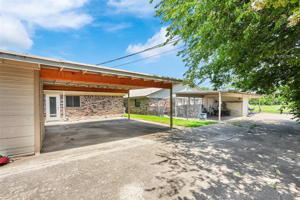 405 S Las Vegas Trail Property Photo 19