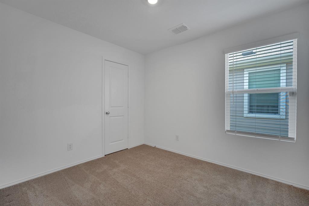 455 Eagle Wind Way Property Photo 12
