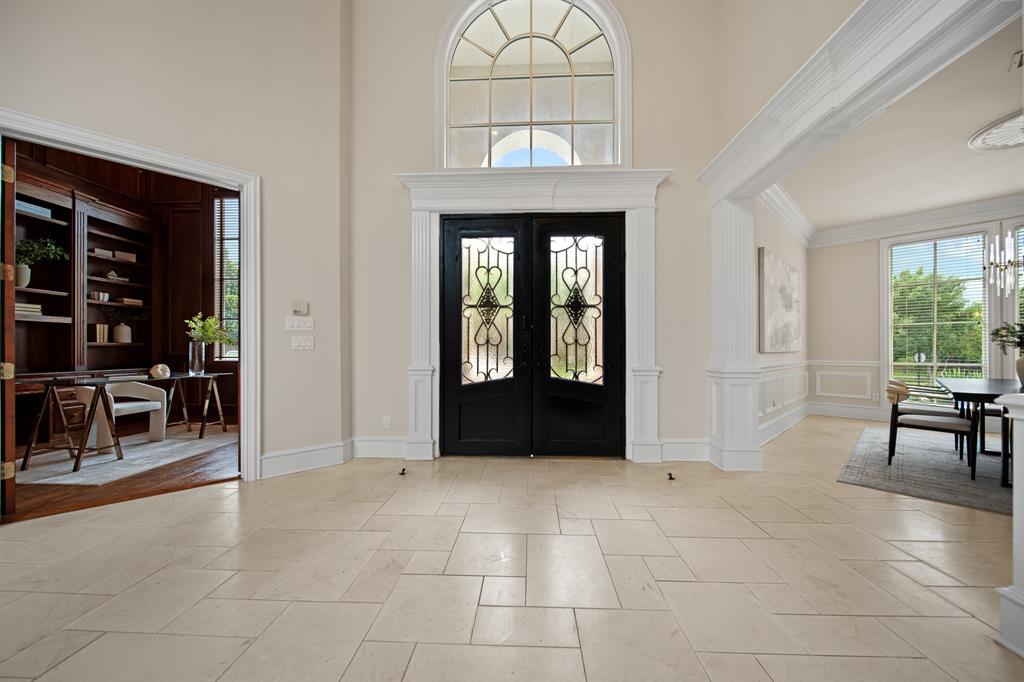 6420 Riverside Drive Property Photo 4