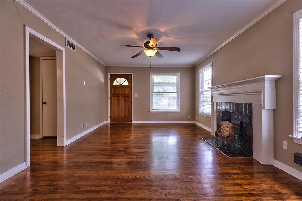 3800 El Campo Avenue Property Photo 2