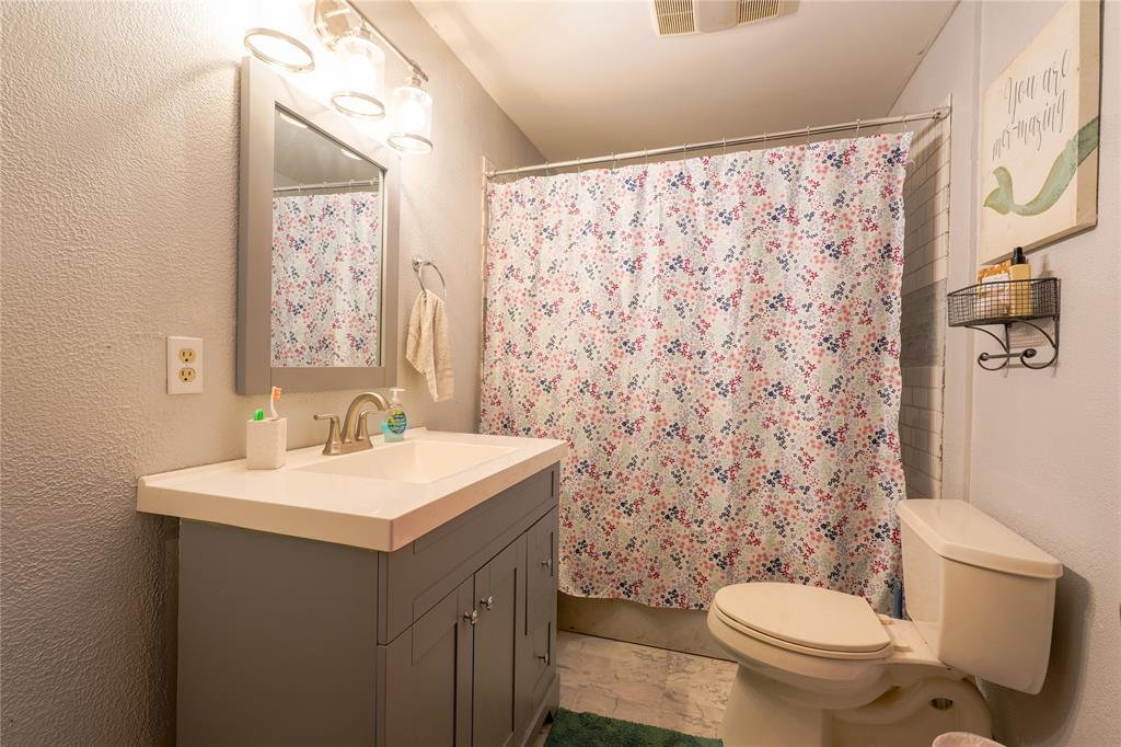 5073 State Highway 7 Property Photo 14