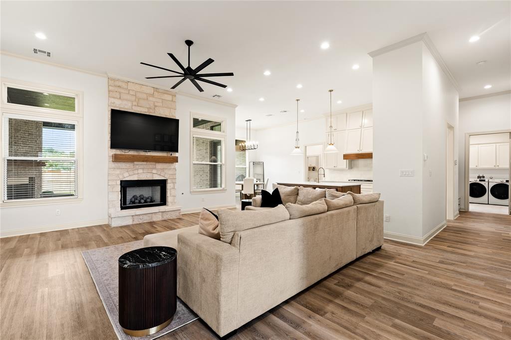 13076 Rainier Drive Property Photo 6