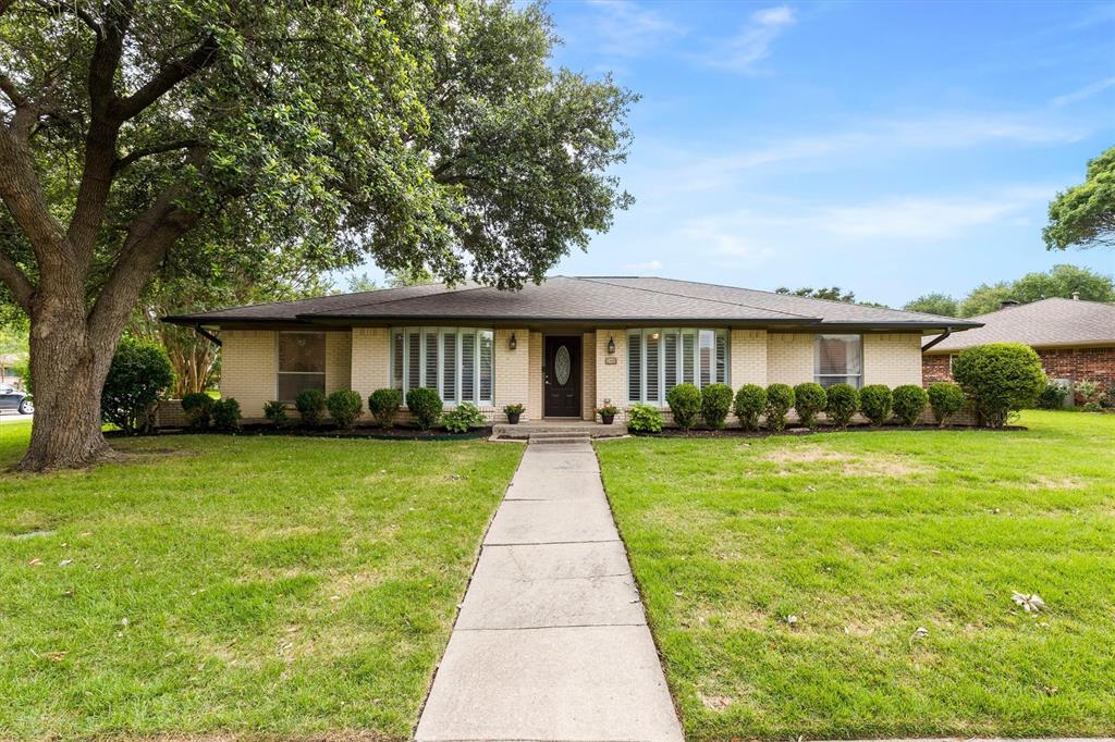 1809 Greenway Drive Property Photo 1