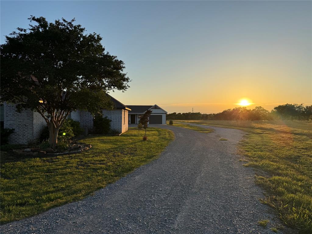 1177 Lone Star Road Property Photo 2