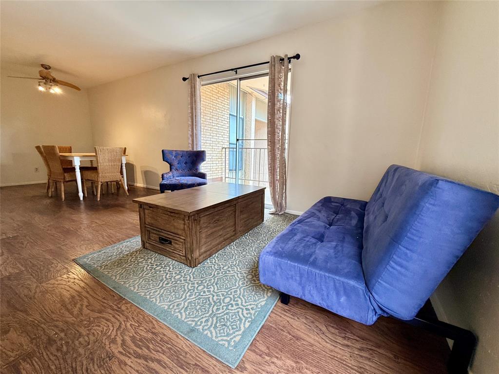 12818 Midway Road 2078