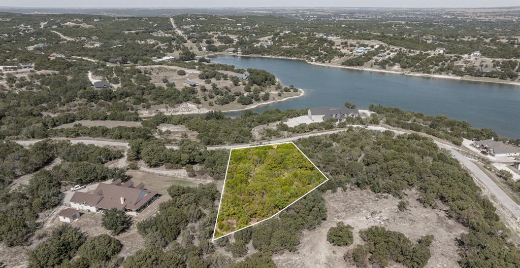 3035 Beacon Lake Drive Property Photo 1