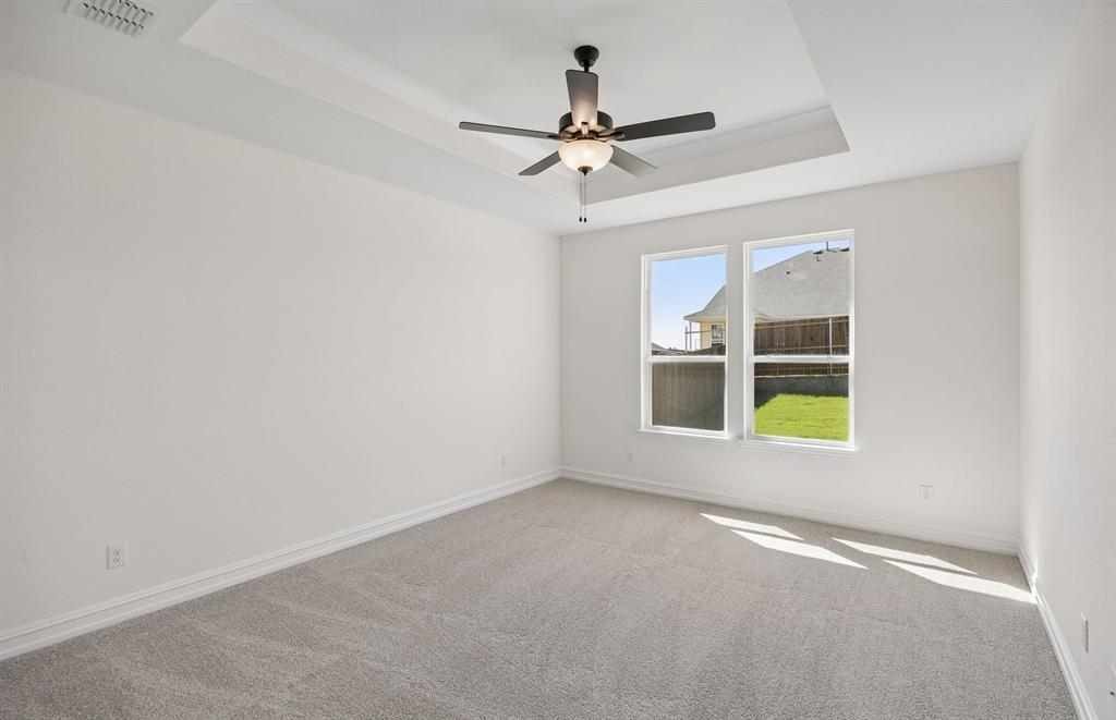 425 Avian Way Property Photo 9