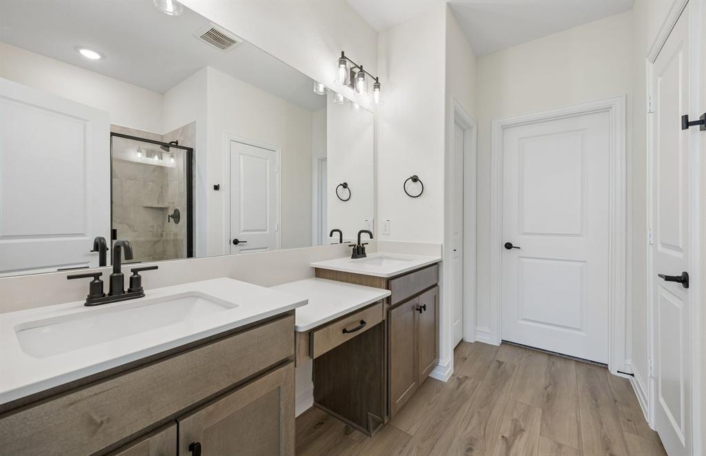 425 Avian Way Property Photo 11