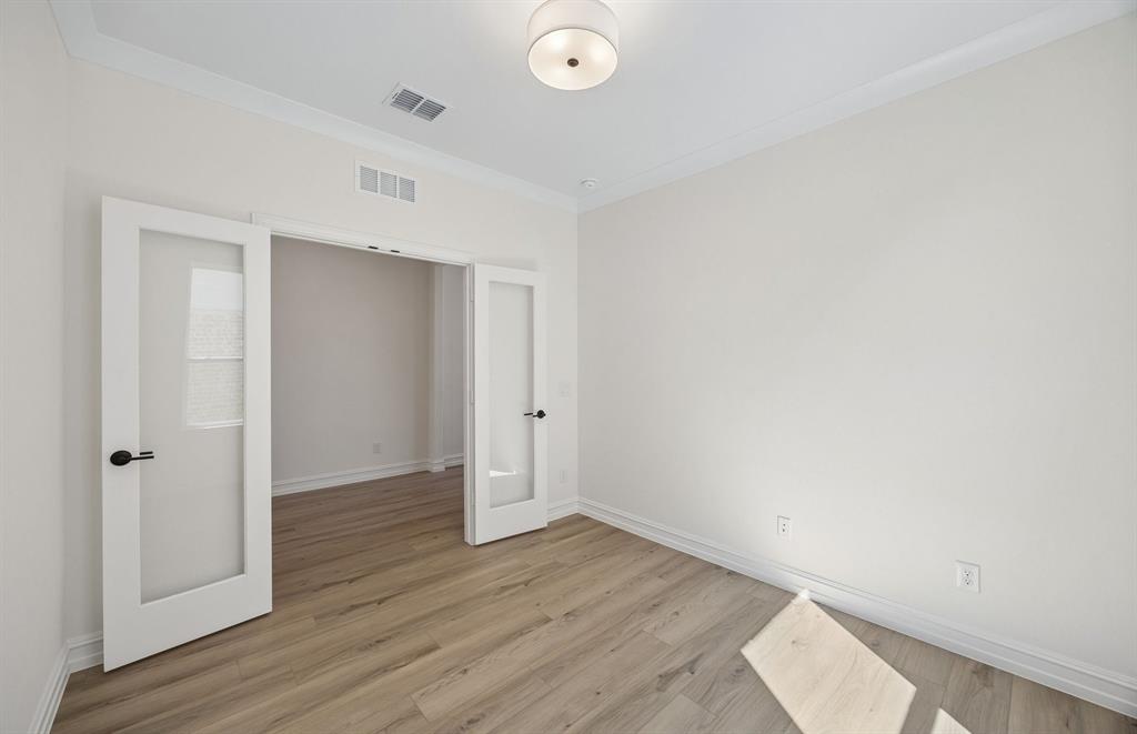425 Avian Way Property Photo 13