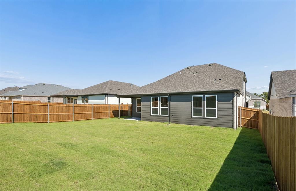 425 Avian Way Property Photo 24