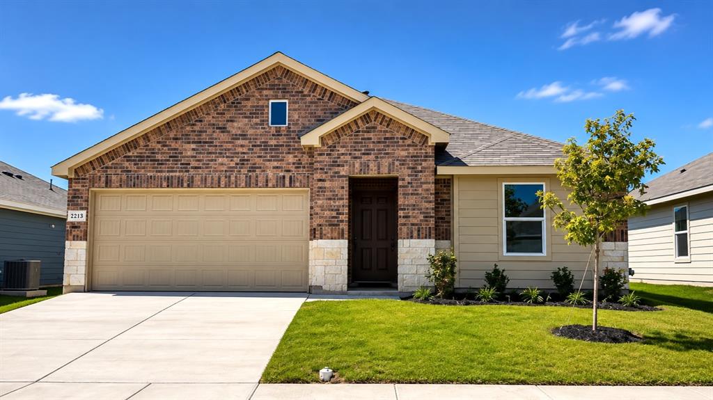 2213 Bakersfield Drive Property Photo 1