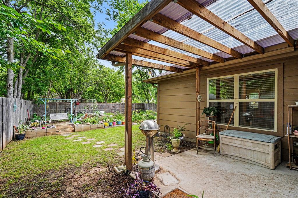 1327 Lanius Street Property Photo 14
