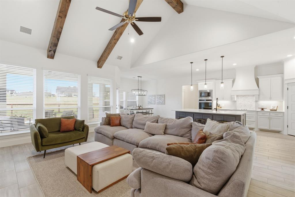 815 Wind River Pass Property Photo 4