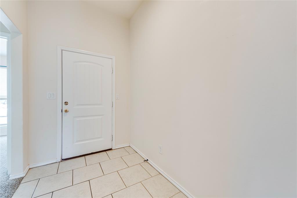 6819 Brush Drive Property Photo 5