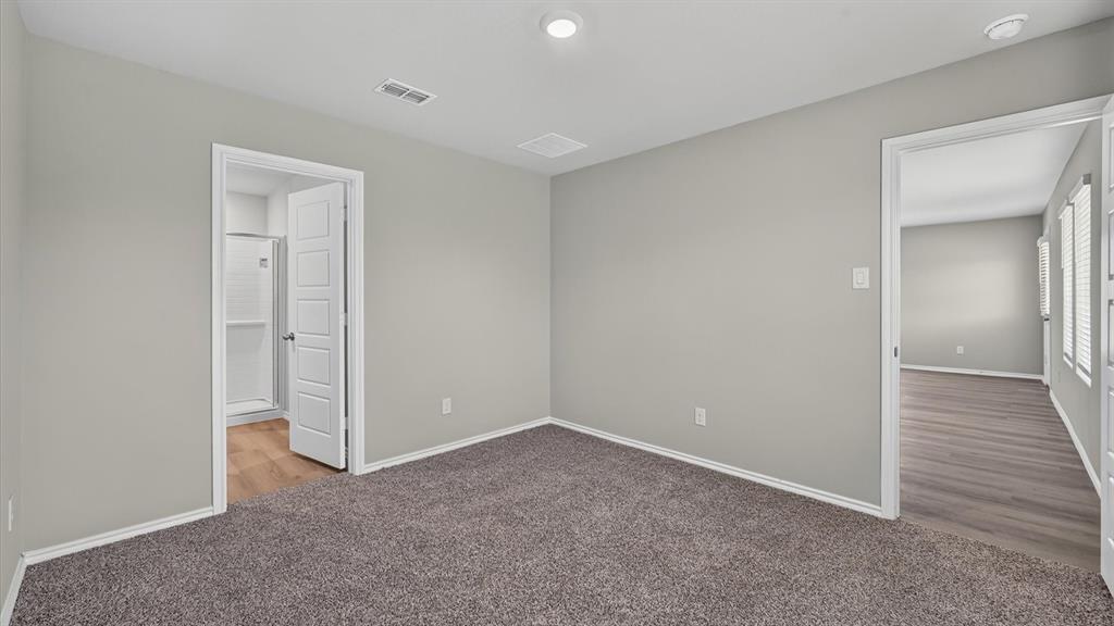 2217 Bakersfield Drive Property Photo 10