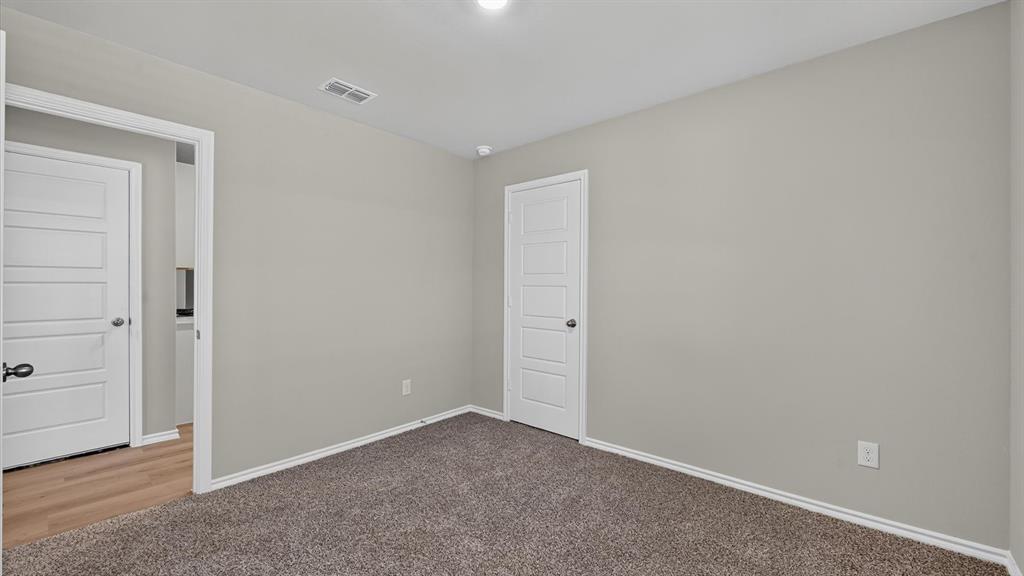 2217 Bakersfield Drive Property Photo 14