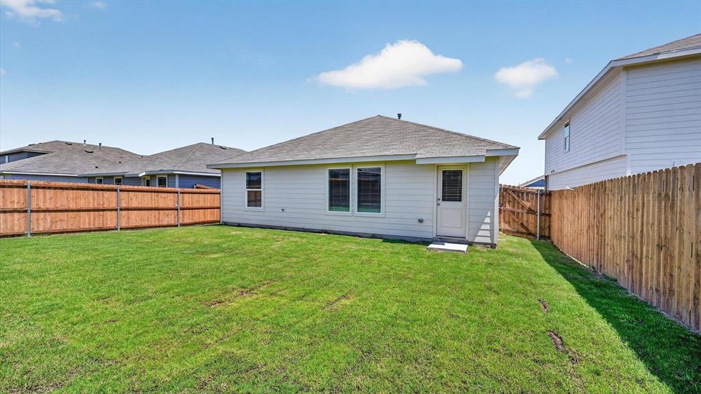 2217 Bakersfield Drive Property Photo 19