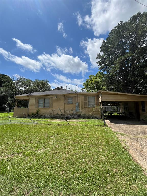 5902 Canal Boulevard Property Photo 2