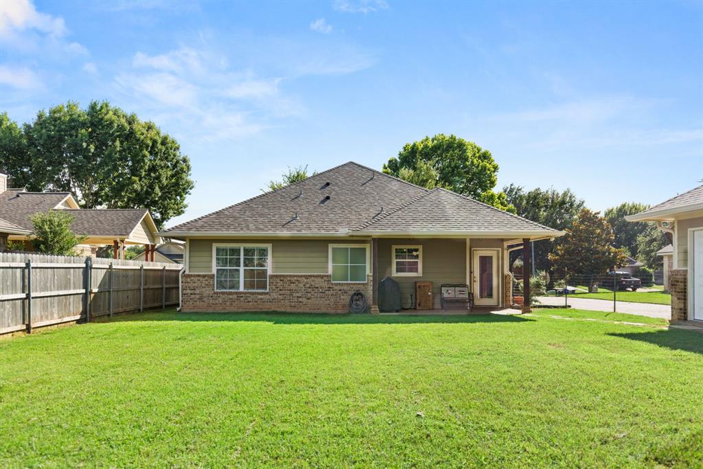 10609 Aquilla Trail Property Photo 9