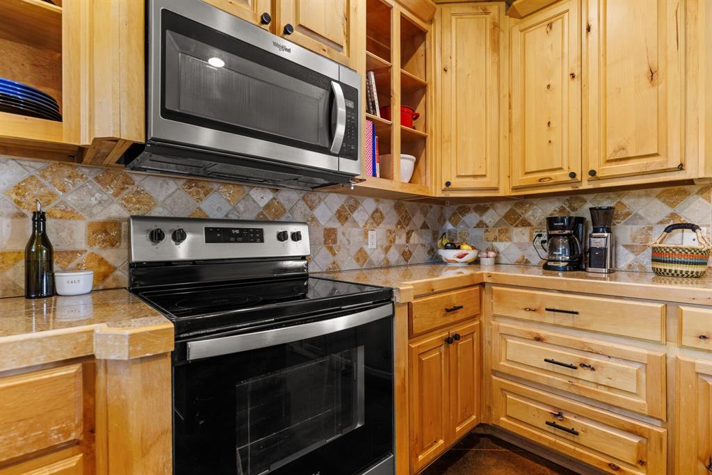 10609 Aquilla Trail Property Photo 18