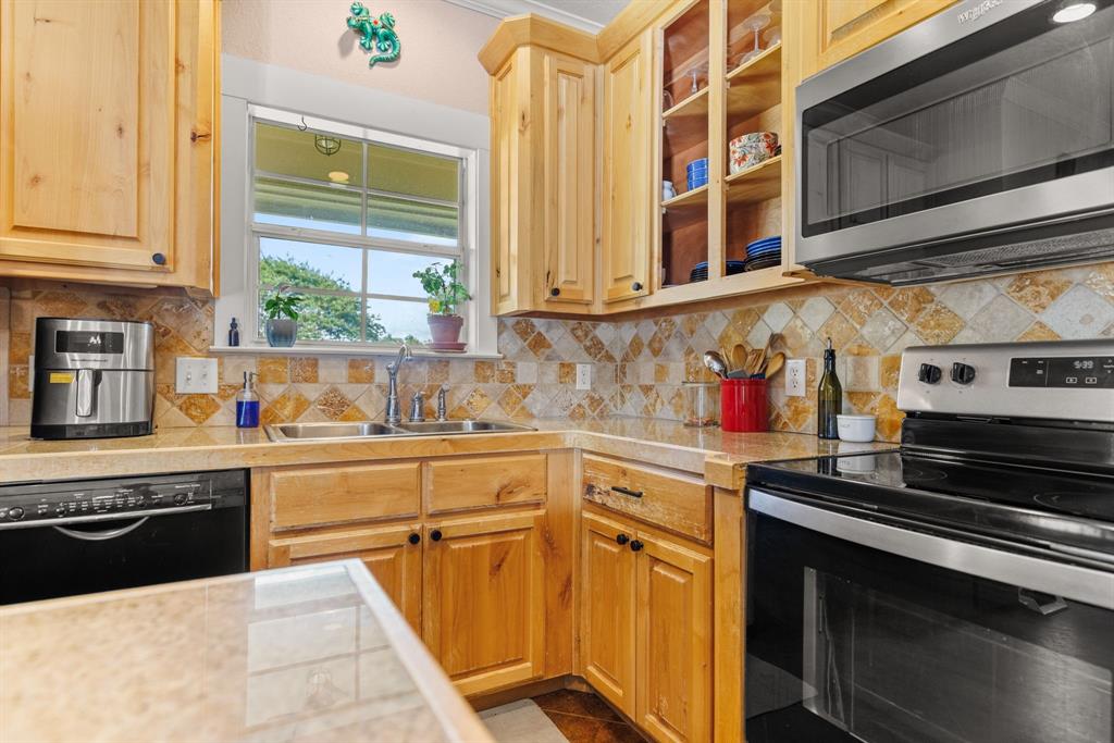 10609 Aquilla Trail Property Photo 19