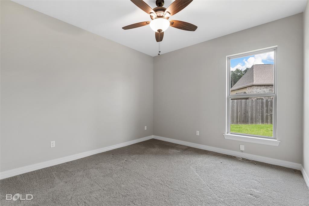 933 Antler Drive Property Photo 30