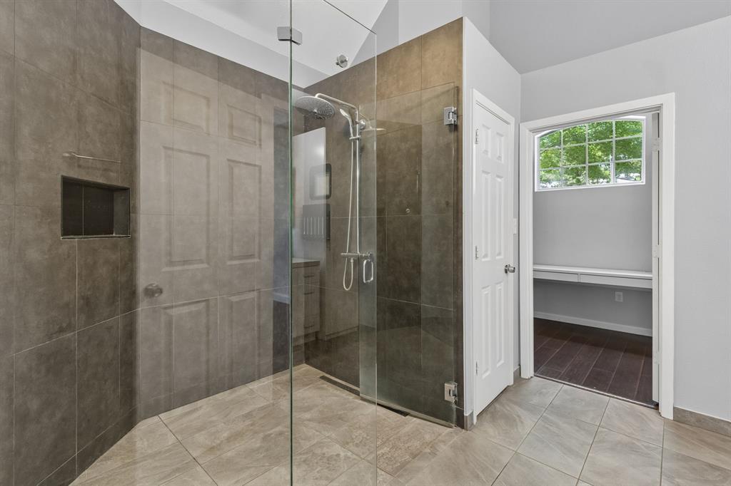 2510 Maywood Lane Property Photo 15
