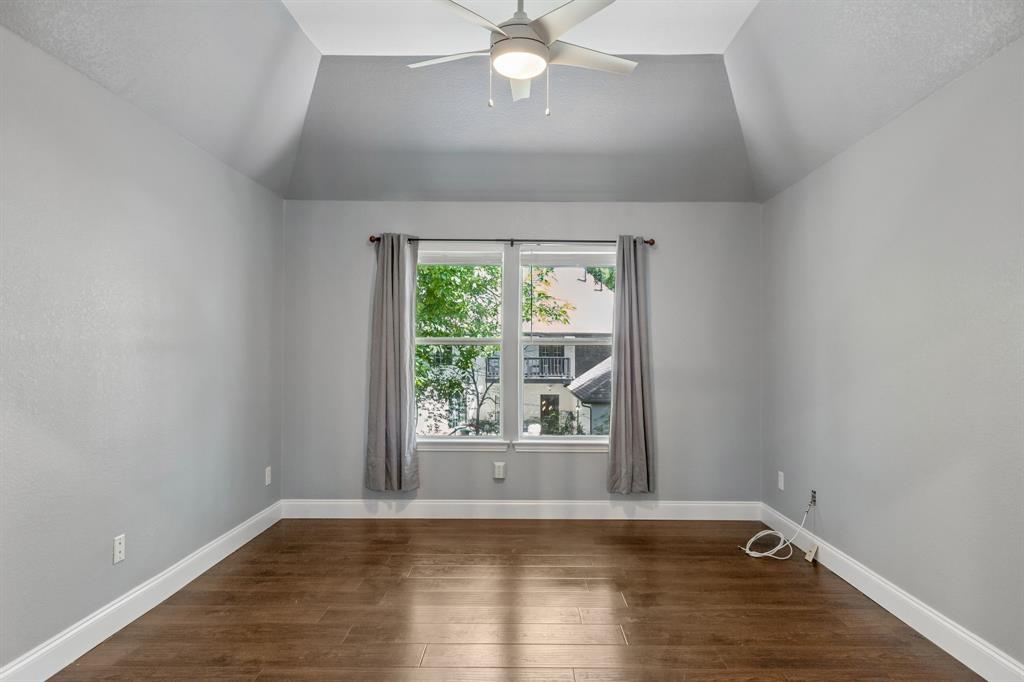 2510 Maywood Lane Property Photo 18