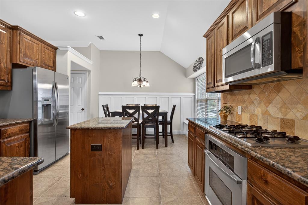1013 Somerset Circle Property Photo 4