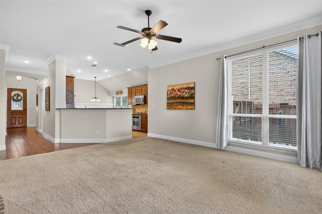 1013 Somerset Circle Property Photo 8