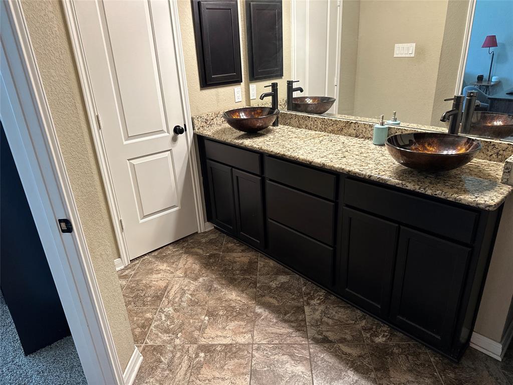 10809 Aurora Drive Property Photo 16