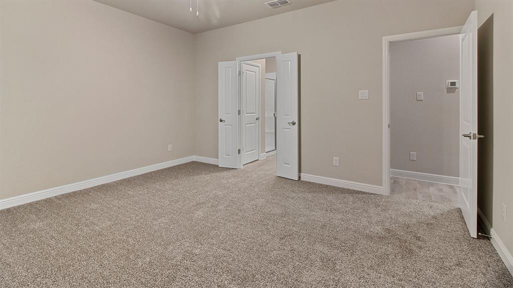 1412 Canterbury Trail Property Photo 9
