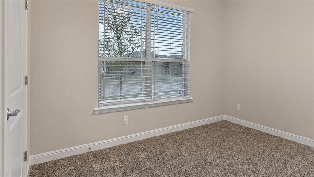 1412 Canterbury Trail Property Photo 14