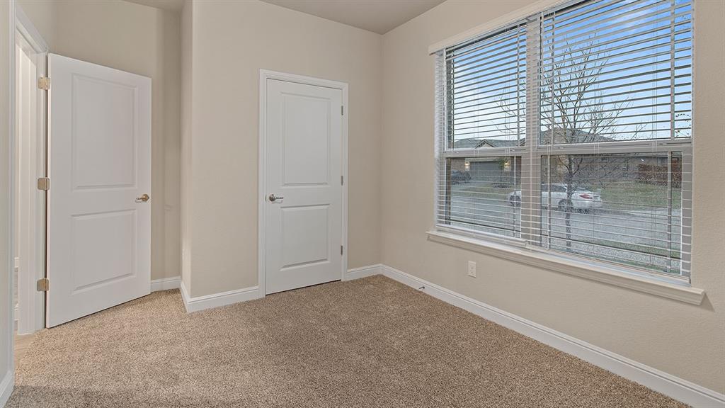 1412 Canterbury Trail Property Photo 15