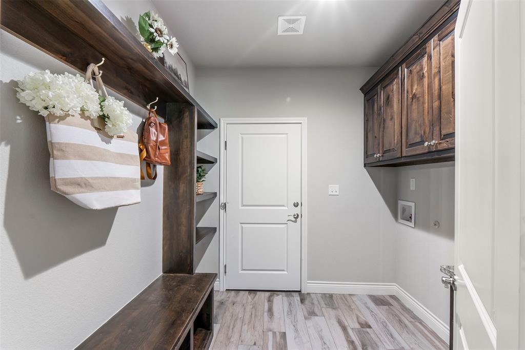 10301 Ravenswood Road Property Photo 23