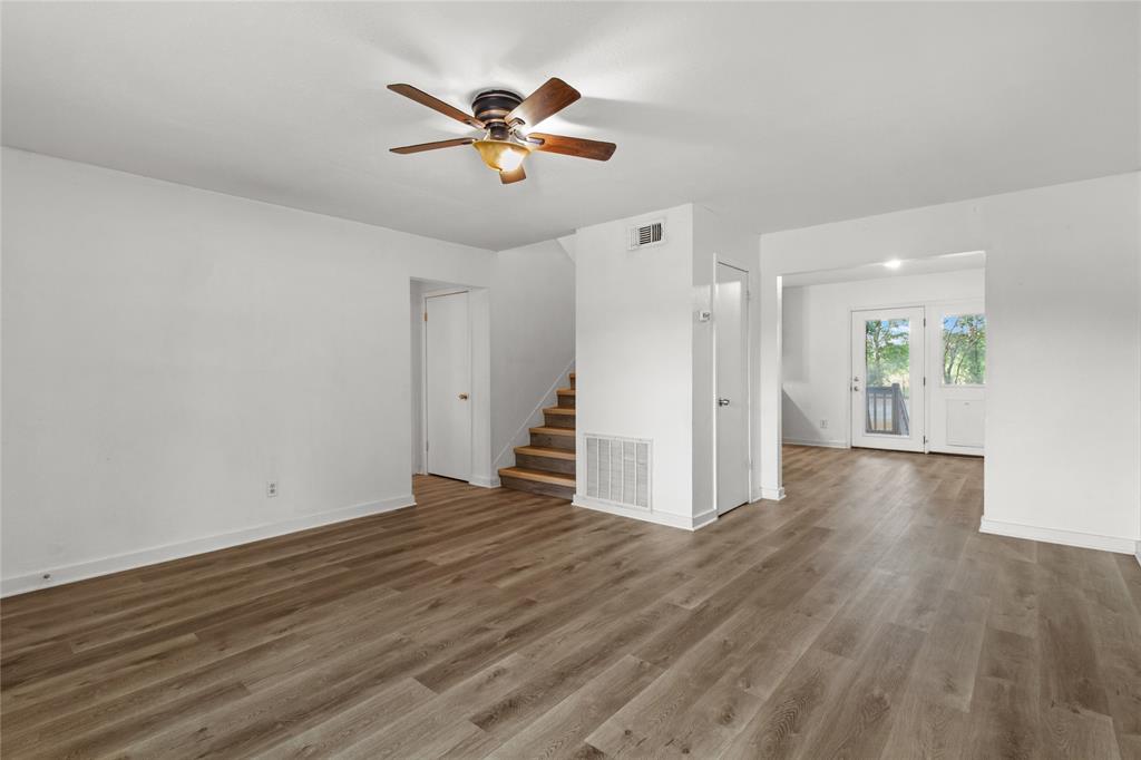6301 Sydney Drive Property Photo 6
