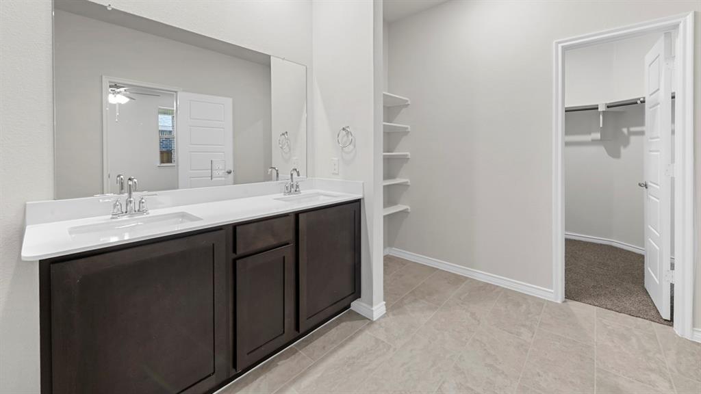 2501 Eagle Mountain Way Property Photo 4