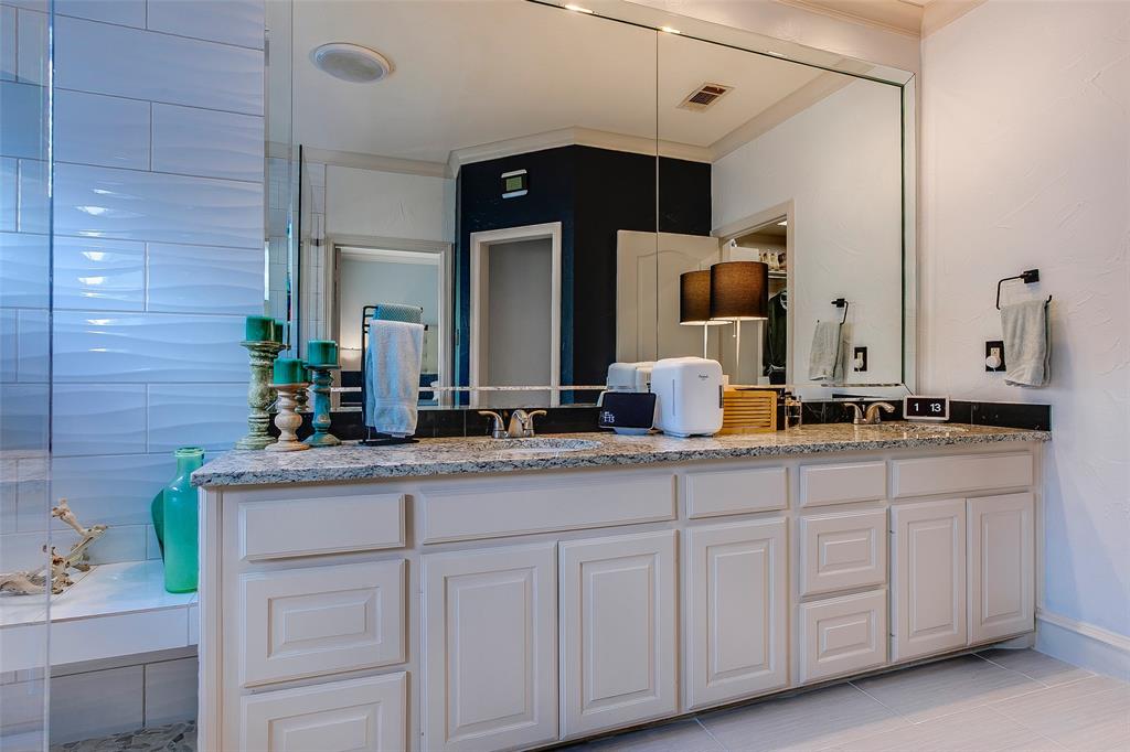 5006 Cedar Springs Road C Property Photo 26