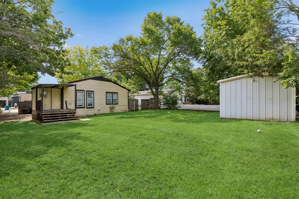 1120 S Pine Street Property Photo 1