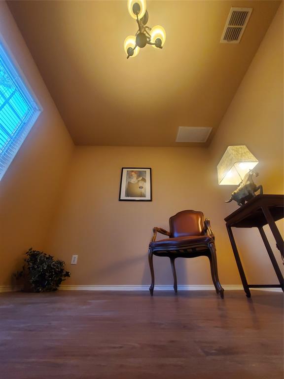 2810 Morgan Drive Property Photo 5