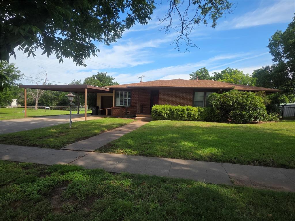 1213 Hillcrest Drive Property Photo 1