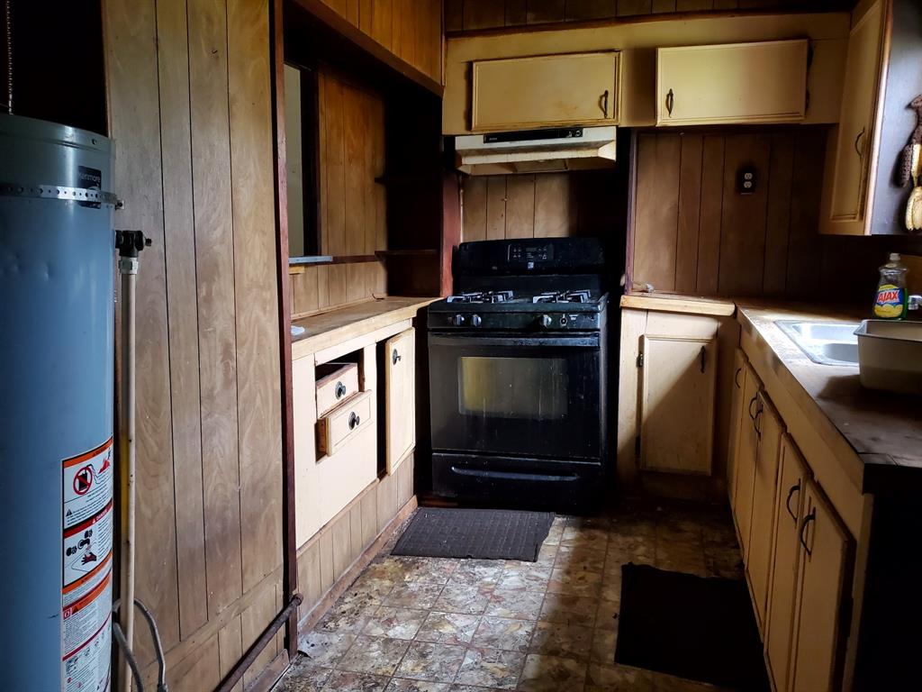 414 Barker Street Property Photo 5