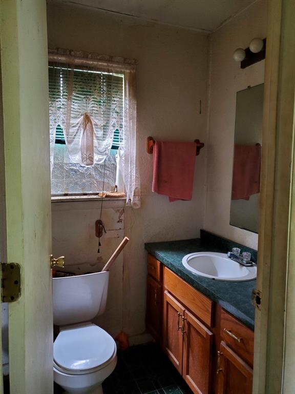 414 Barker Street Property Photo 7