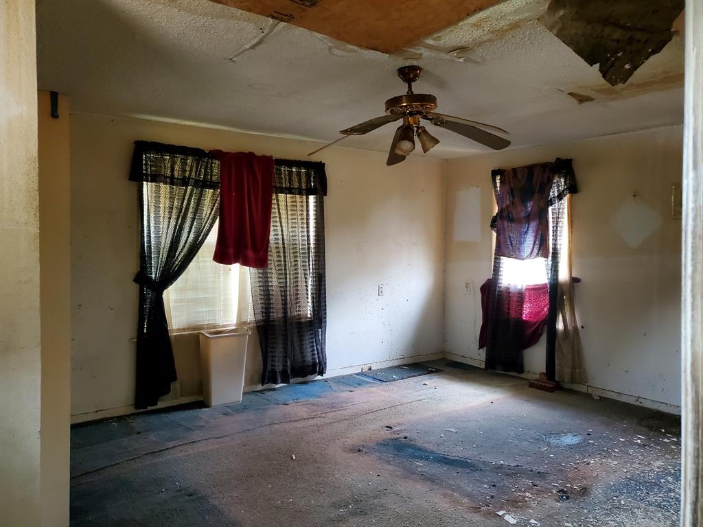414 Barker Street Property Photo 11
