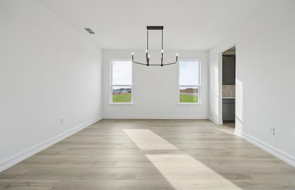11169 Roxburgh Road Property Photo 10