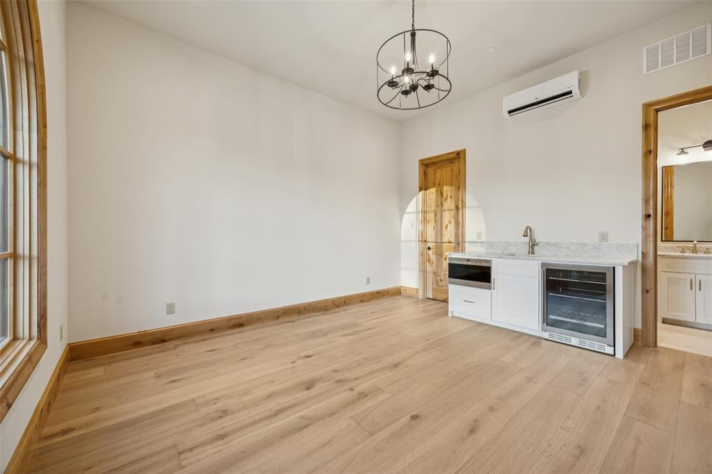 16 Catalonia Drive Property Photo 6