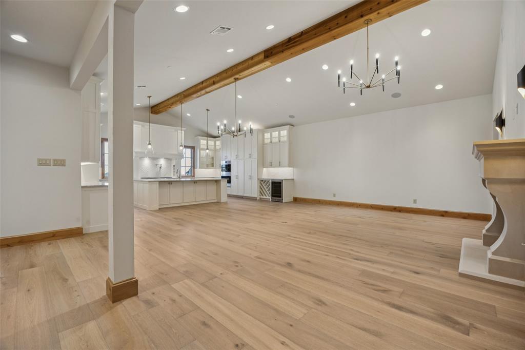 16 Catalonia Drive Property Photo 8